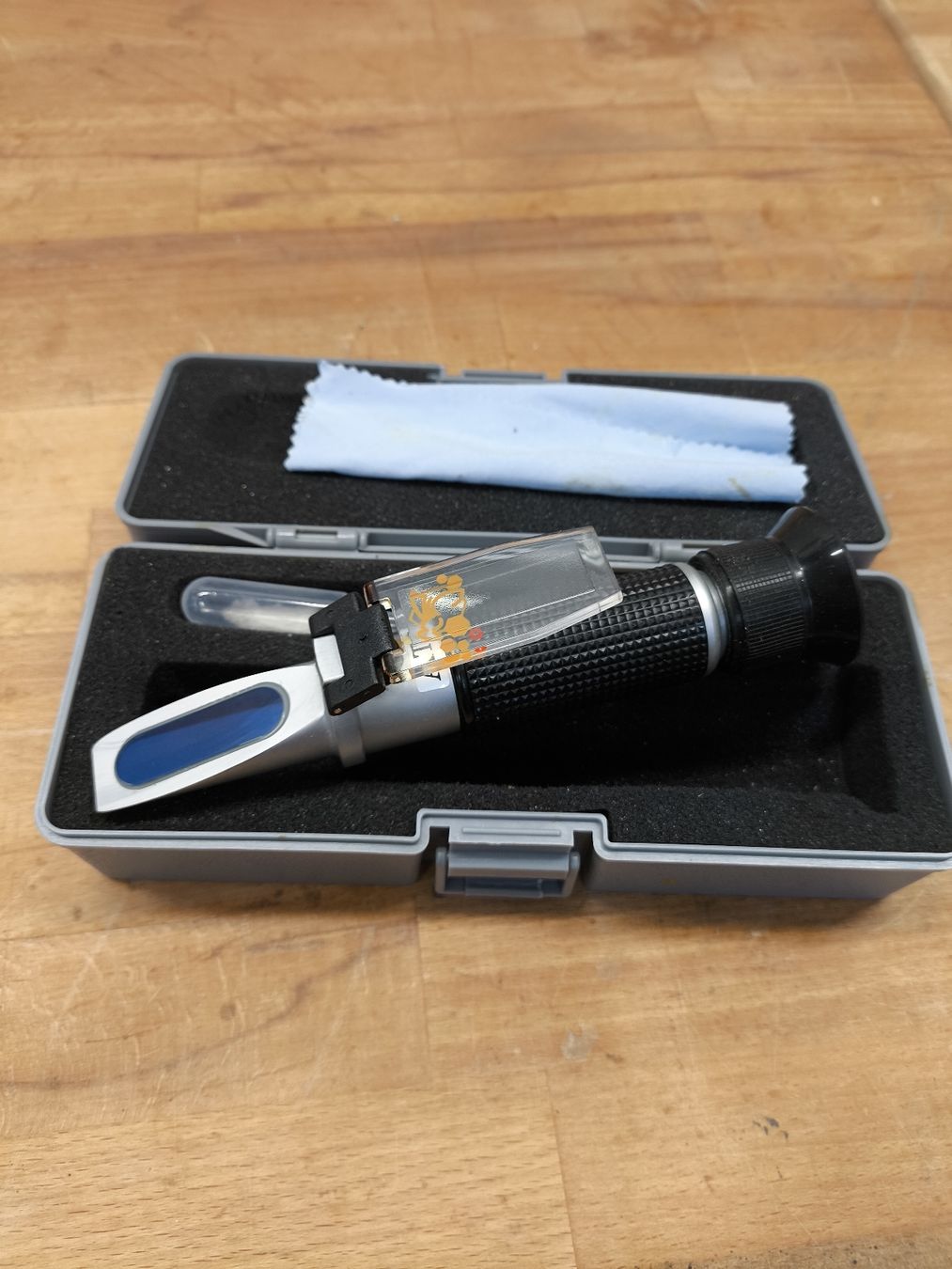 Misurare: Refraktometer REF116c - Zucker Messgerät für Honig Preis VB – Usato da Frasnacht venduto da tobi2001 2