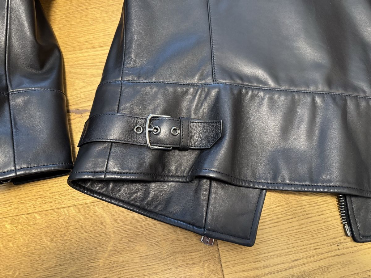 Bally Giacche: Schwarze Lederjacke von Bally NEU! – Nuovo (secondo la descrizione) da Wallisellen venduto da ShoppingQueen9 2