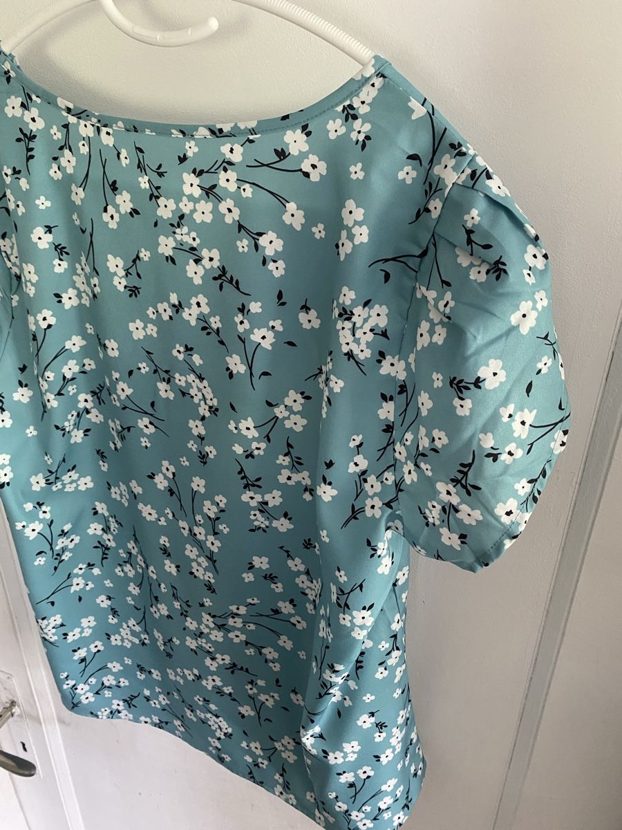 Blusen: Bluse gr. L – Neu (gemäss Beschreibung) aus Seewen SZ von shaky01 4