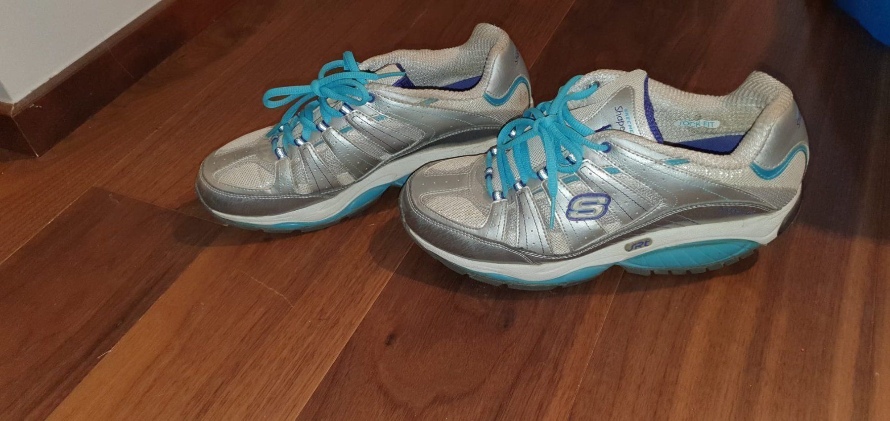 Skechers Scarpe da donna: Basket Skechers – Usato da St-Sulpice VD venduto da juhdu