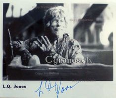 L. Q. Jones (1927-2022) Schauspieler - sign. Grossfoto