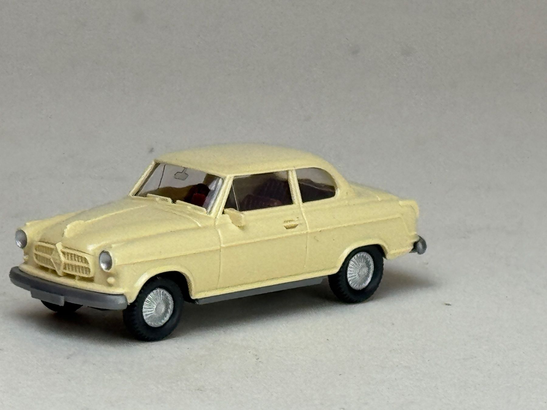 Wiking Modellini d'auto: GB-Wiking Borgward Isabella hellbeige – Usato da Elm venduto da Wikmtz