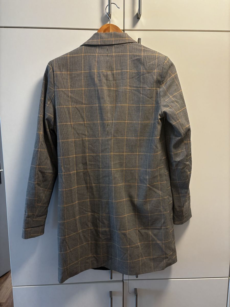 Vero Moda Cappotti: Vero Moda Mantel | Grösse S – Usato da St. Gallen venduto da NPC_mit_Twint 3
