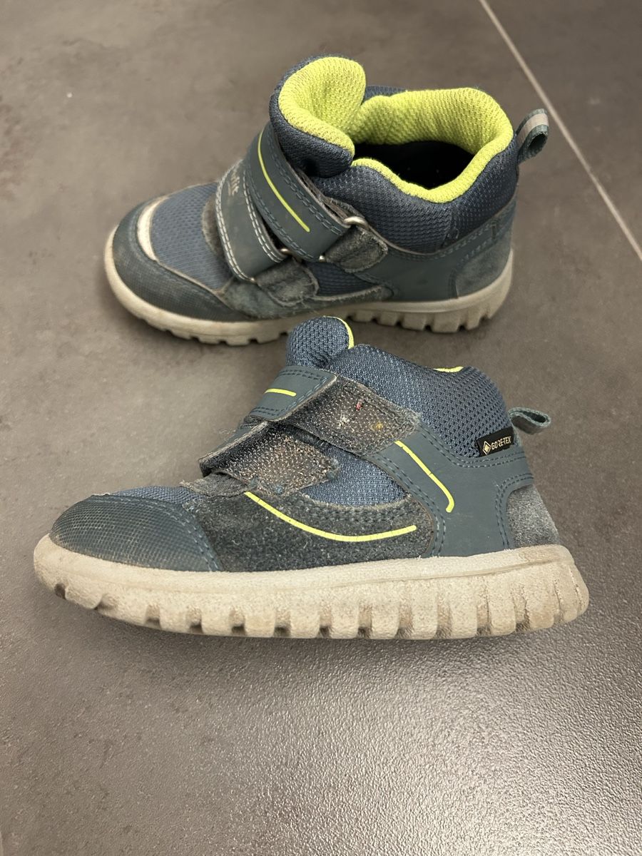 Superfit Scarpe per ragazzi: Superfit Schuhe Gr 23 Goretex – Usato da Bern venduto da Starbacks 1