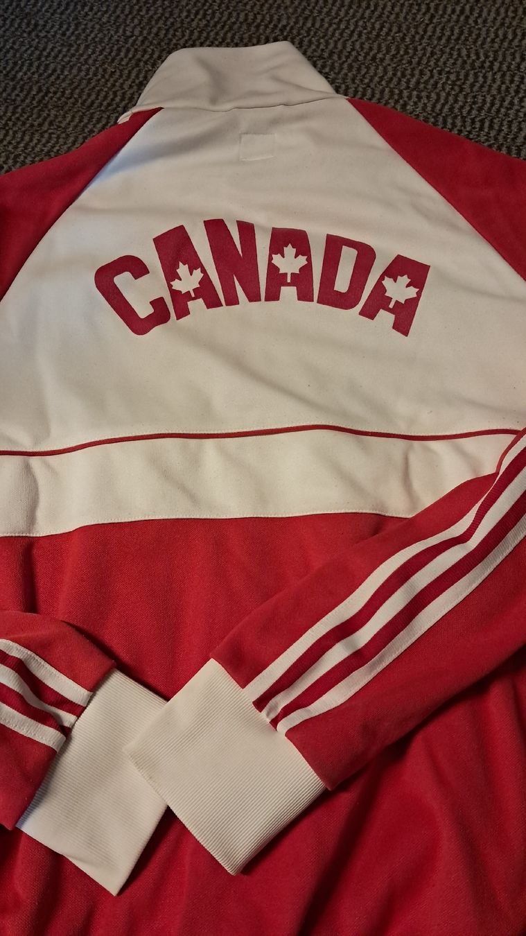 Adidas Vestes: Trainerjacke CANADA Adidas – D'occasion à Frümsen par botzmichi 2