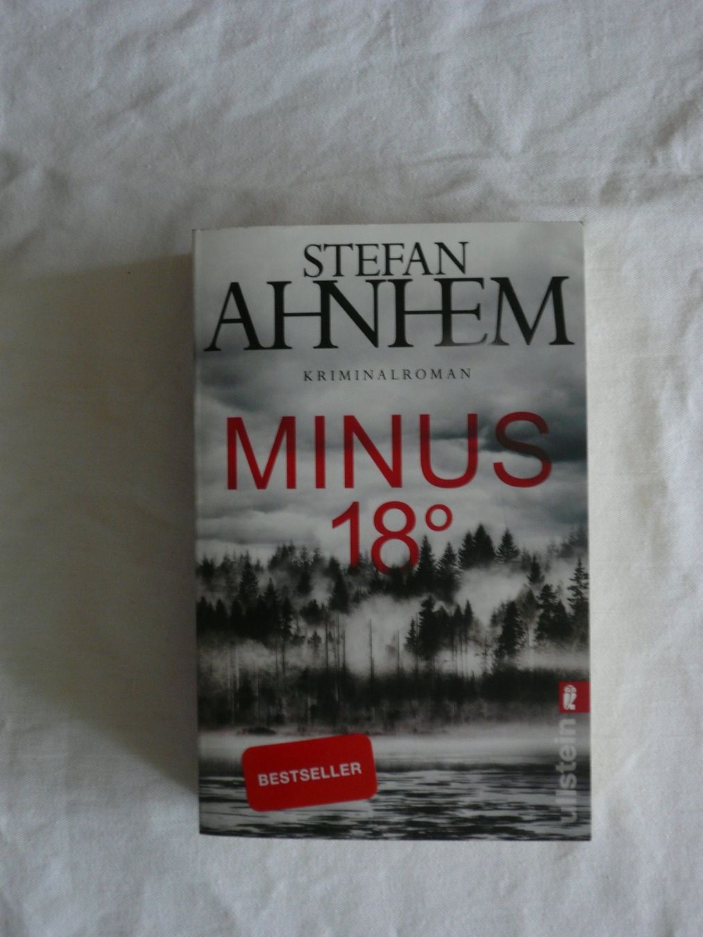 Libri: Kriminalroman von Stefan Ahnhem – Nuovo (secondo la descrizione) da Rotkreuz venduto da Busa17 5