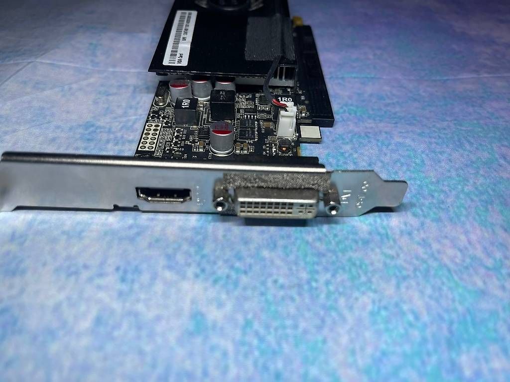 Cartes graphiques: Geforce GTX 745 4GB  – D'occasion à Niederuzwil par LA-Electronics 2