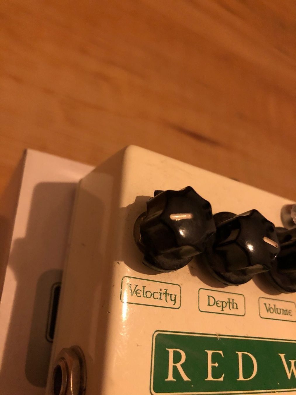 Strumenti musicali: Red witch pentavocal trem tremolo effekt – Usato da Appenzell venduto da classiccyclingkits 1