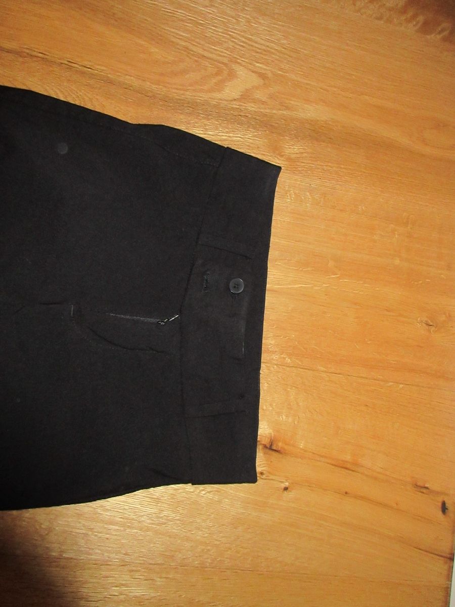 Bershka Pantaloni: Bershka Flared High Waisted Stoffhose – Nuovo (secondo la descrizione) da Chur venduto da noe_mh8b 1