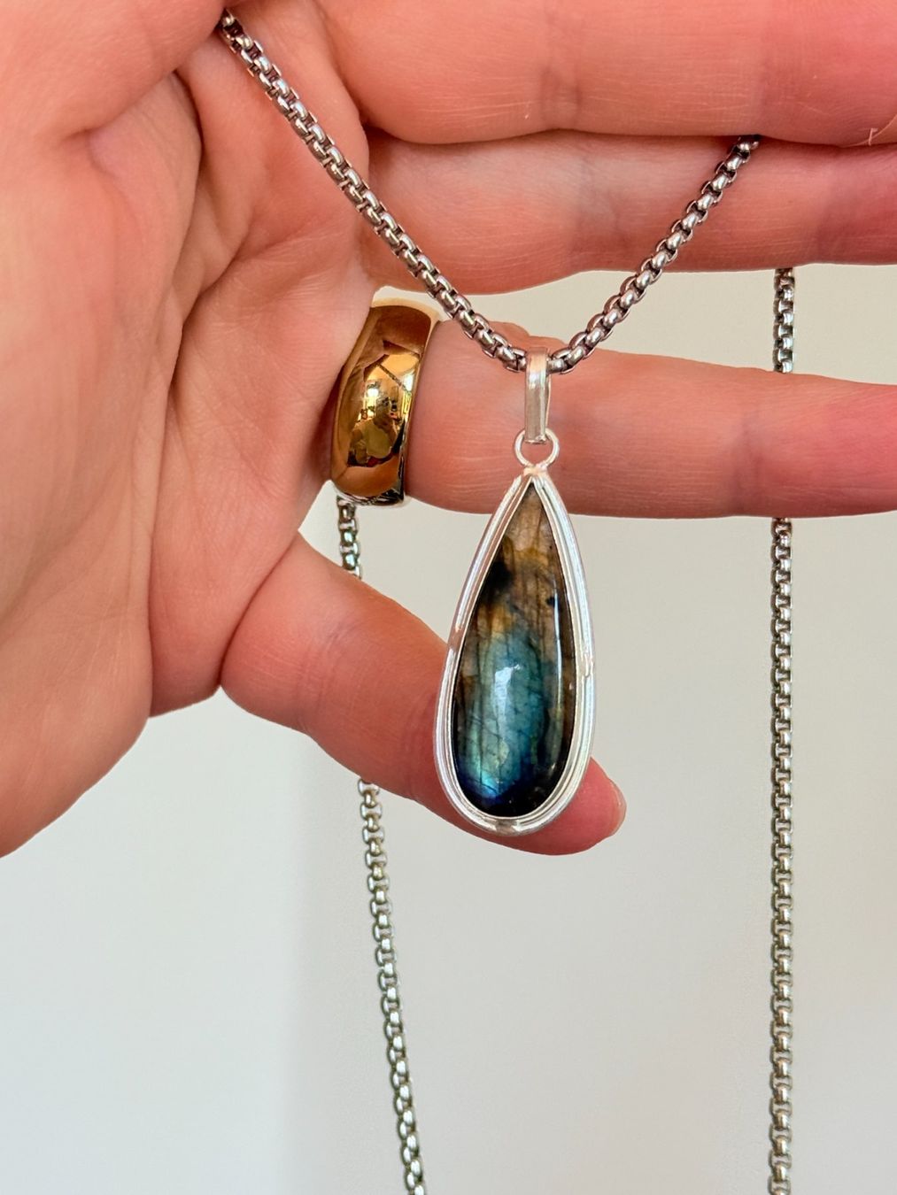 Catenine: Collier pendentif avec pierre de labradorite 💎 – Nuovo e nell'imballaggio originale da Genève venduto da AGBERG 2