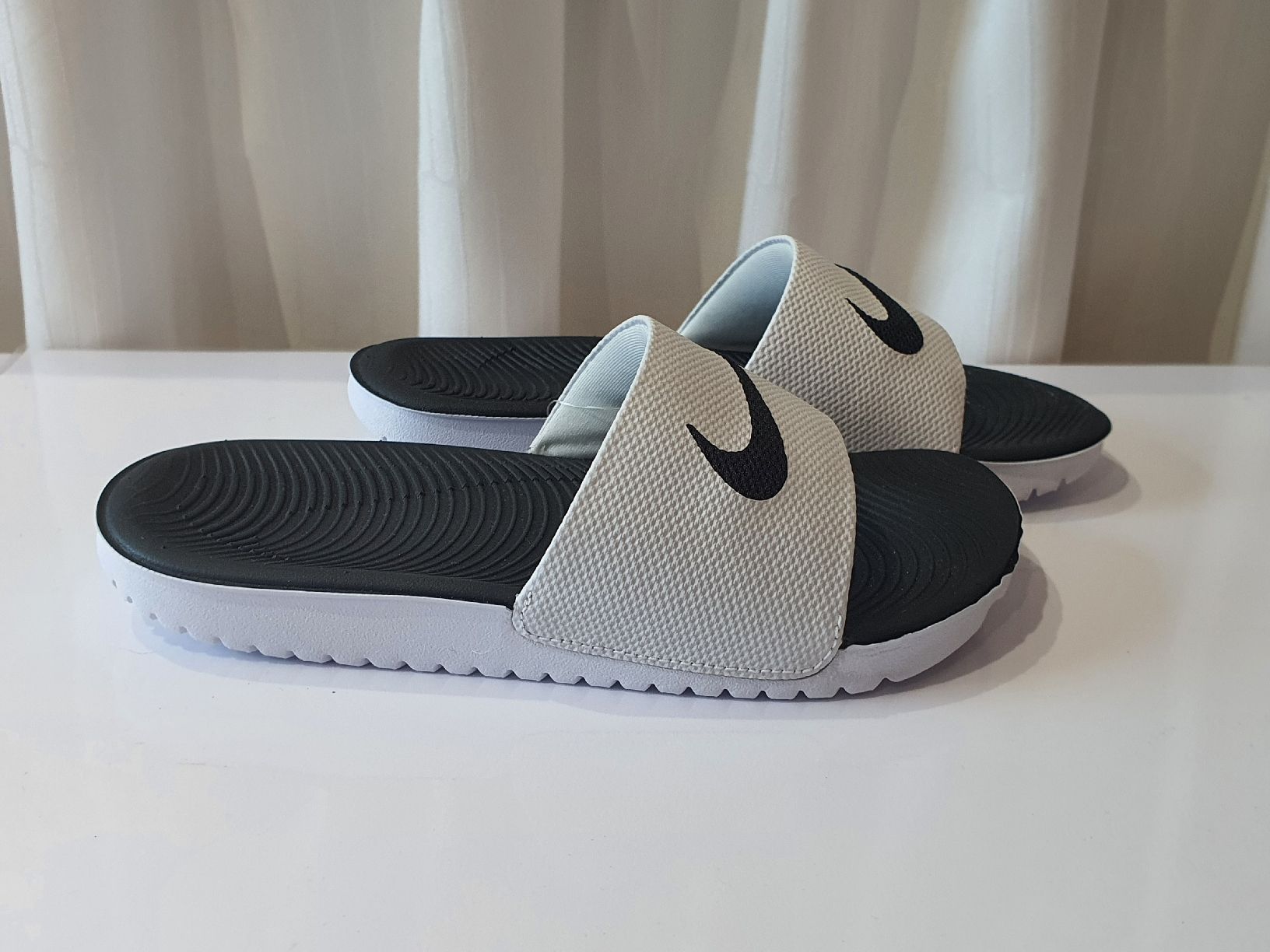 Nike Scarpe per ragazzi: Gr. 31 - Nike Kinderschuhe, Neu – Nuovo e nell'imballaggio originale da Nürensdorf venduto da kin_2jn6 1