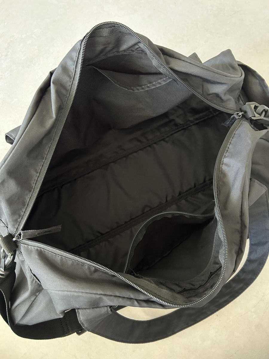 Nike Taschen: Nike Sporttasche – Gebraucht aus Winterthur von magdalena_salvatore 2