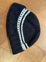 Wintermütze, Handgestrickt, Dunkelblau mit Muster, Neu! (54)