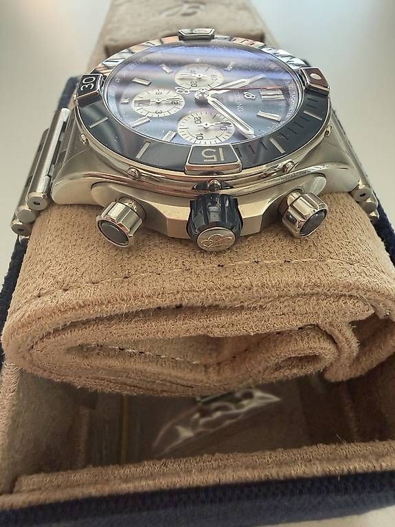 Breitling Montres: Breitling Super Chronomat B01 44 – D'occasion à Zürich par timeio 4