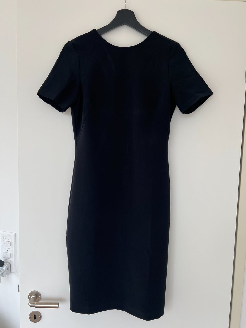 Zara Vestiti: Robe midi noire Zara – Usato da Zürich venduto da mps_9cp7