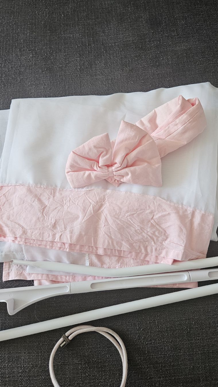 Vorhänge: Kinderbett Himmel Set mit Ständer rosa/weiss – Gebraucht aus Zürich von bonsab74 1