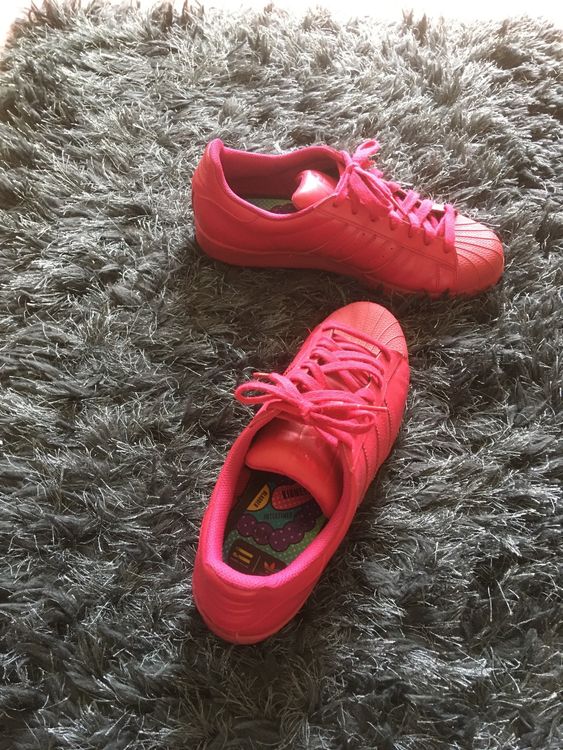 adidas superstar pharrell williams pink