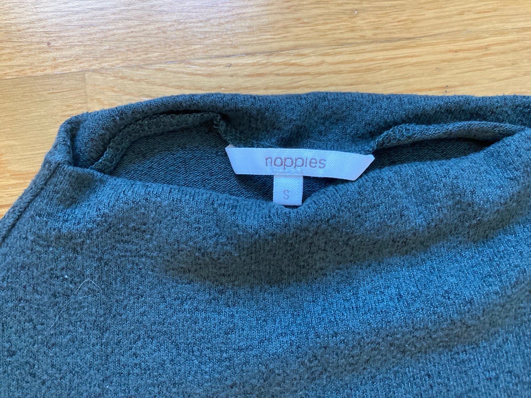 Lotti di vestiti: 5x Schwangerschafts-Shirts bzw. -Pullover – Usato da Grüt (Gossau ZH) venduto da javelin00 6