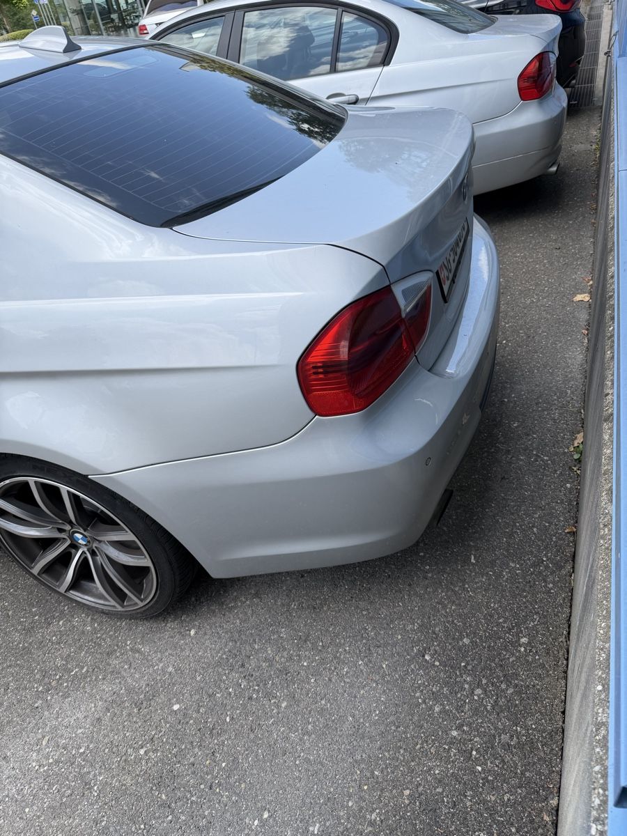 BMW Autos: BMW 320d 2008 – Défectueux à Uzwil par cab_677p 3