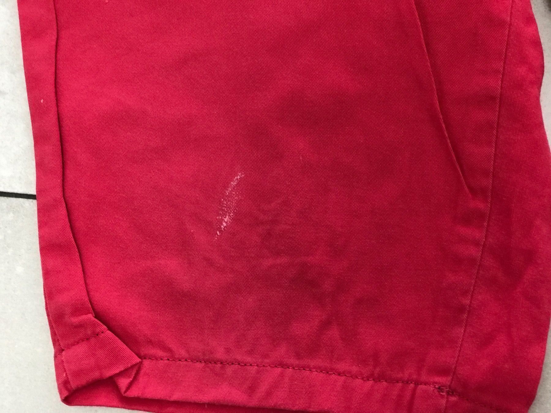 Pantaloni: Shorts rot Gr.140 – Usato da Wädenswil venduto da JJ15 2