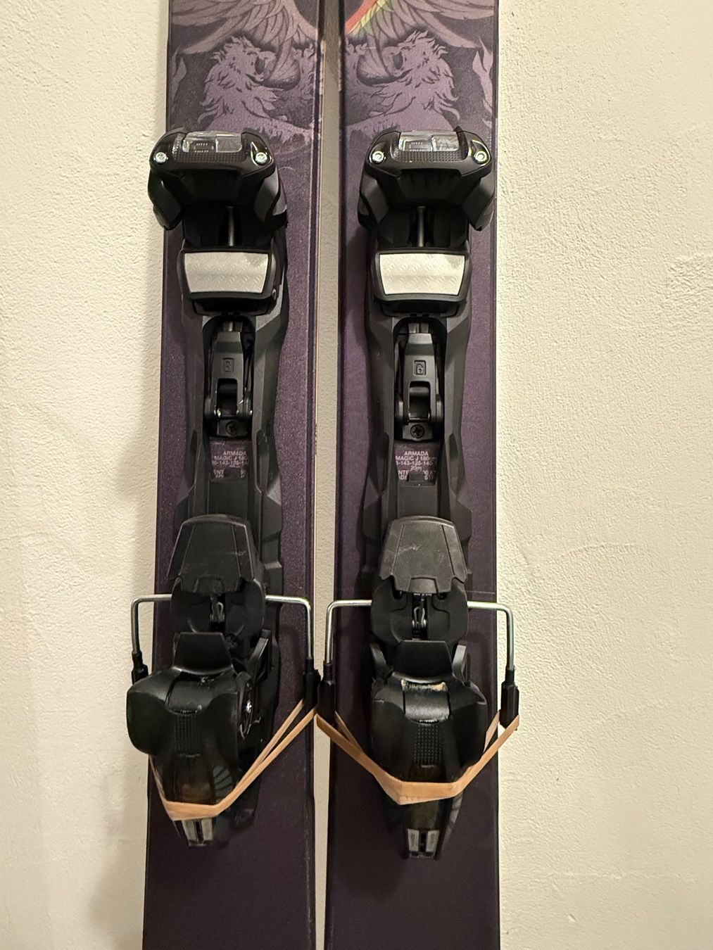 Armada Sci: Armada Ski mit Marker Bindung Top Zustand – Usato da Celerina / Schlarigna venduto da sol_and_art 4