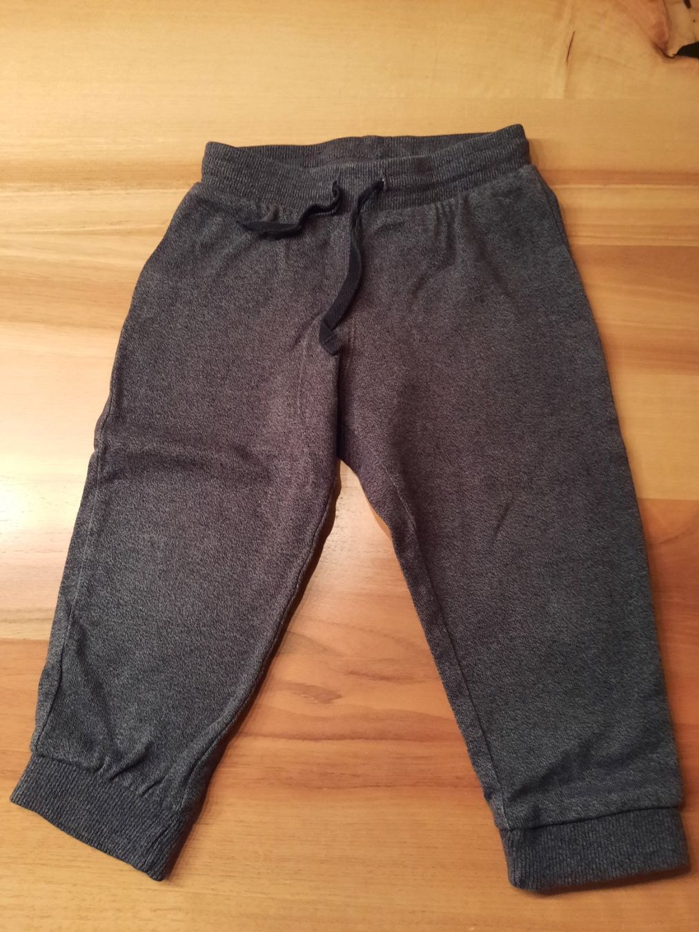 C&A Pantaloni: 2x Kinder Jogginghosen, Gr. 92 – Usato da Ibach venduto da urs_sl5h 4