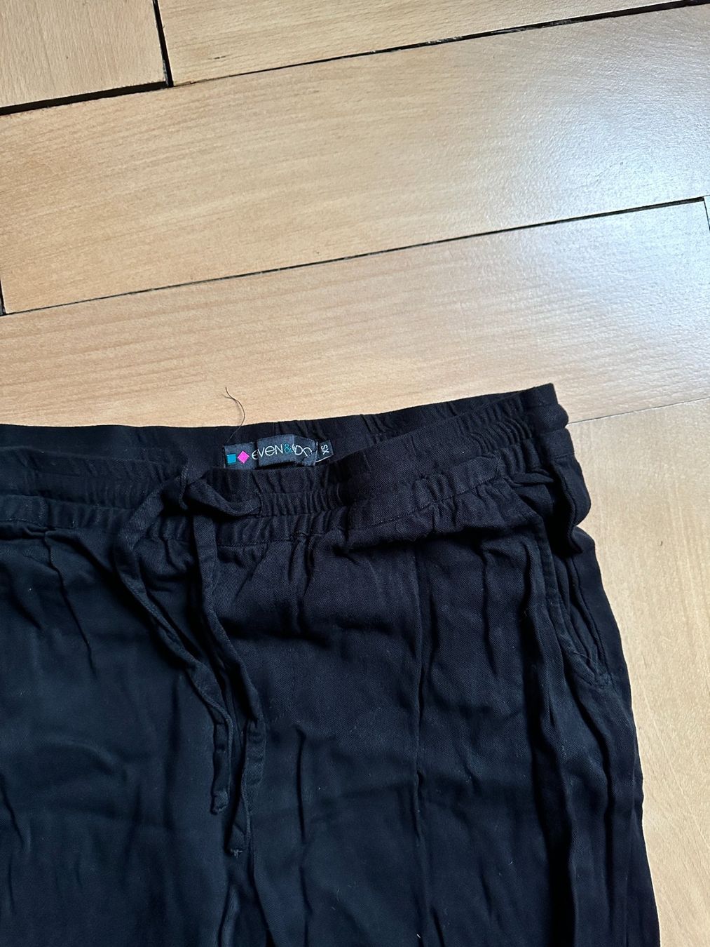 Pantalons: EVEN & ODD - Stoffhose schwarz XS – D'occasion à Zürich par Diazaio 1