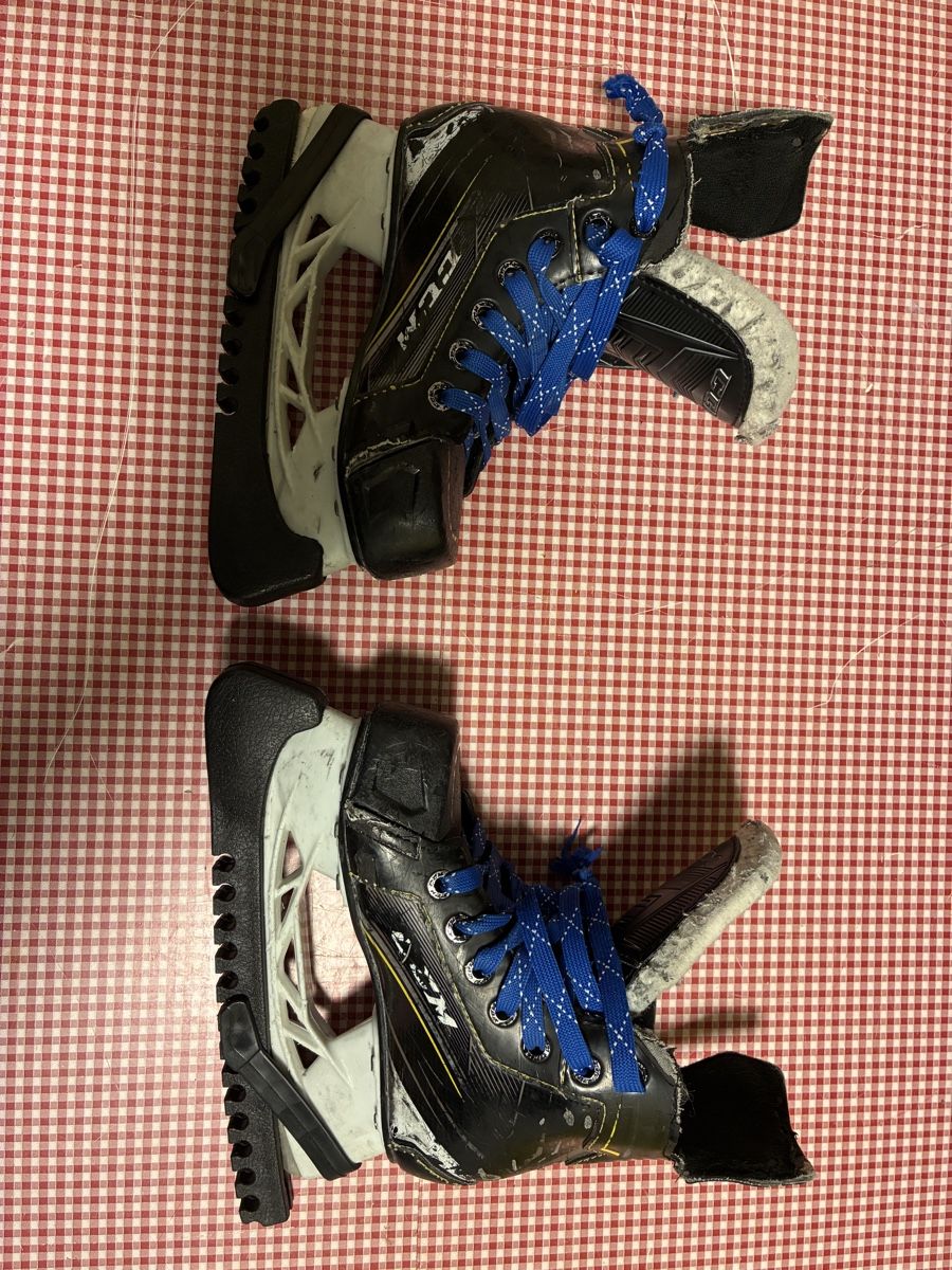 Ccm Patins à glace: Schlittschuhe Gr. 32 – D'occasion à Rotkreuz par Shorty01 1