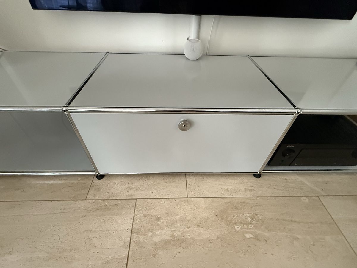 USM Étagères: USM Haller TV unit light grey – D'occasion à Dübendorf par nasvet 2
