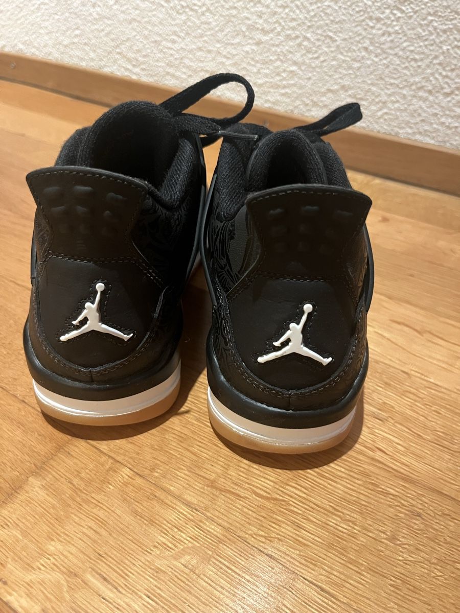 Jordan Scarpe da uomo: Air Jordan 4 Retro Black Laser Sneaker – Usato da Zürich venduto da JB23JB 2