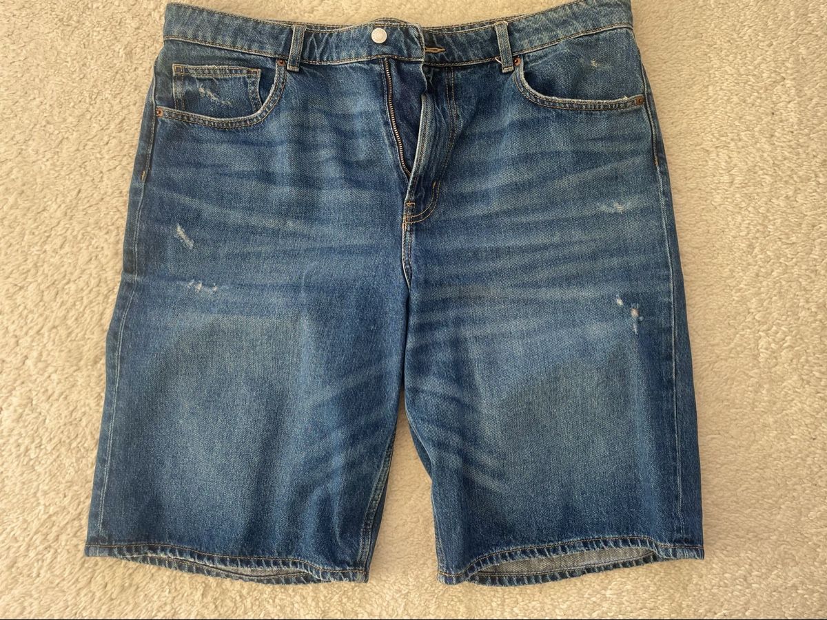 H&M Jeans: Bermudashorts – Usato da Bühler venduto da Lin09
