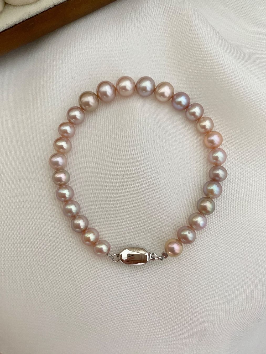 Bracciali & Braccialetti: Perlen Armbänder / Süsswasserperlen echte – Nuovo e nell'imballaggio originale da Sarnen venduto da yingsperlen 1