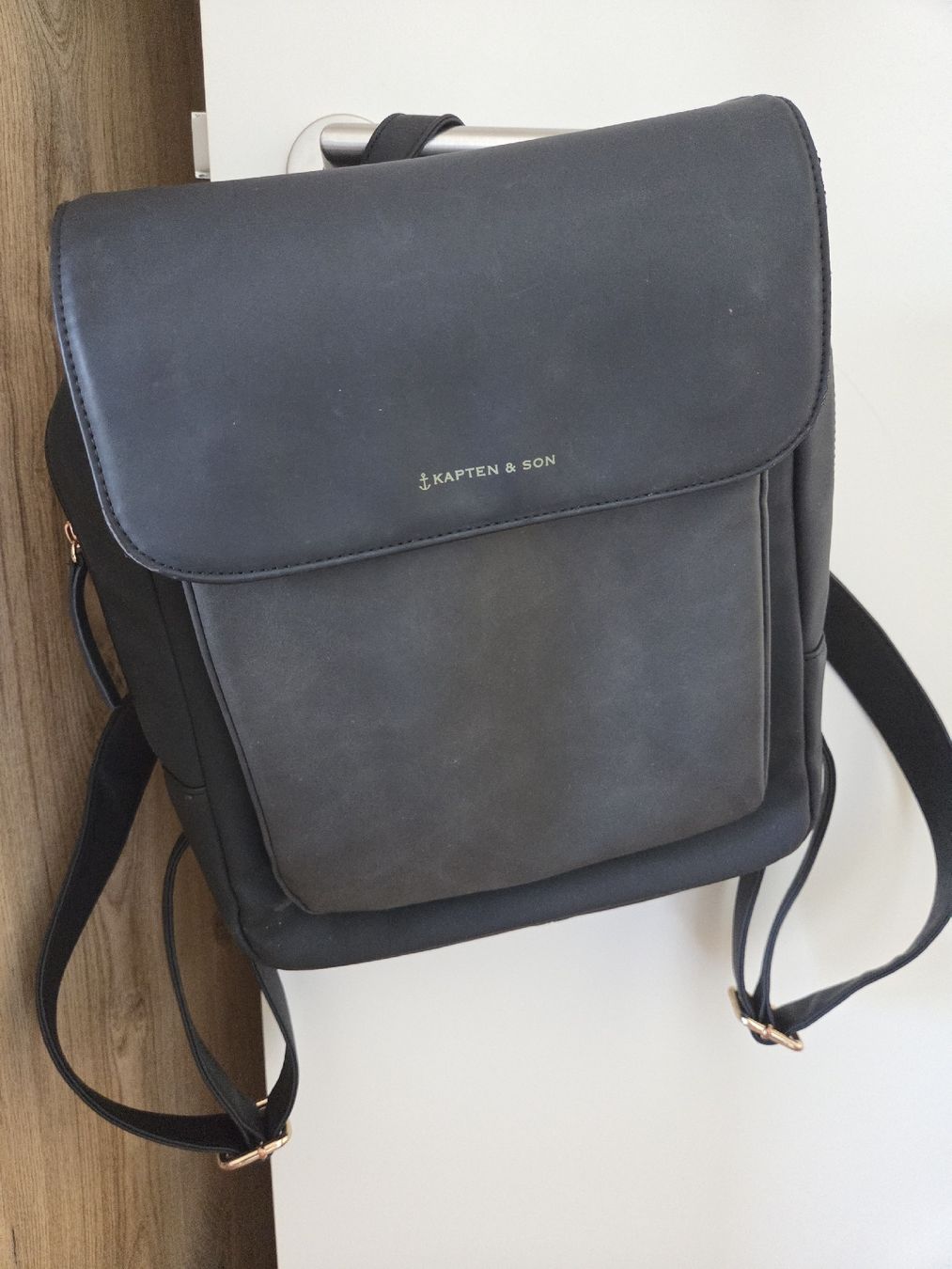 Kapten & Son Zaini: KAPTEN & SON Rucksack Tromso – Usato da Stein AG venduto da MARILiii89