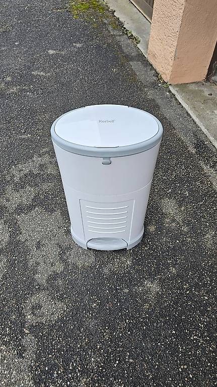 Poubelles: Neuwertiger Korbell Windeleimer – D'occasion à Thalwil par Karolincka 1