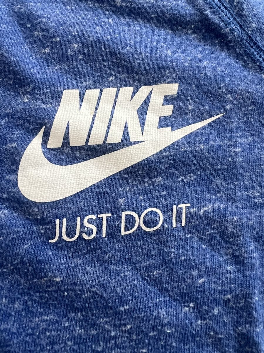 Nike Maglioni & Felpe: NIKE SWEATPULLOVER BLAU GR S Neuwertig – Usato da Basel venduto da theo-g77 2