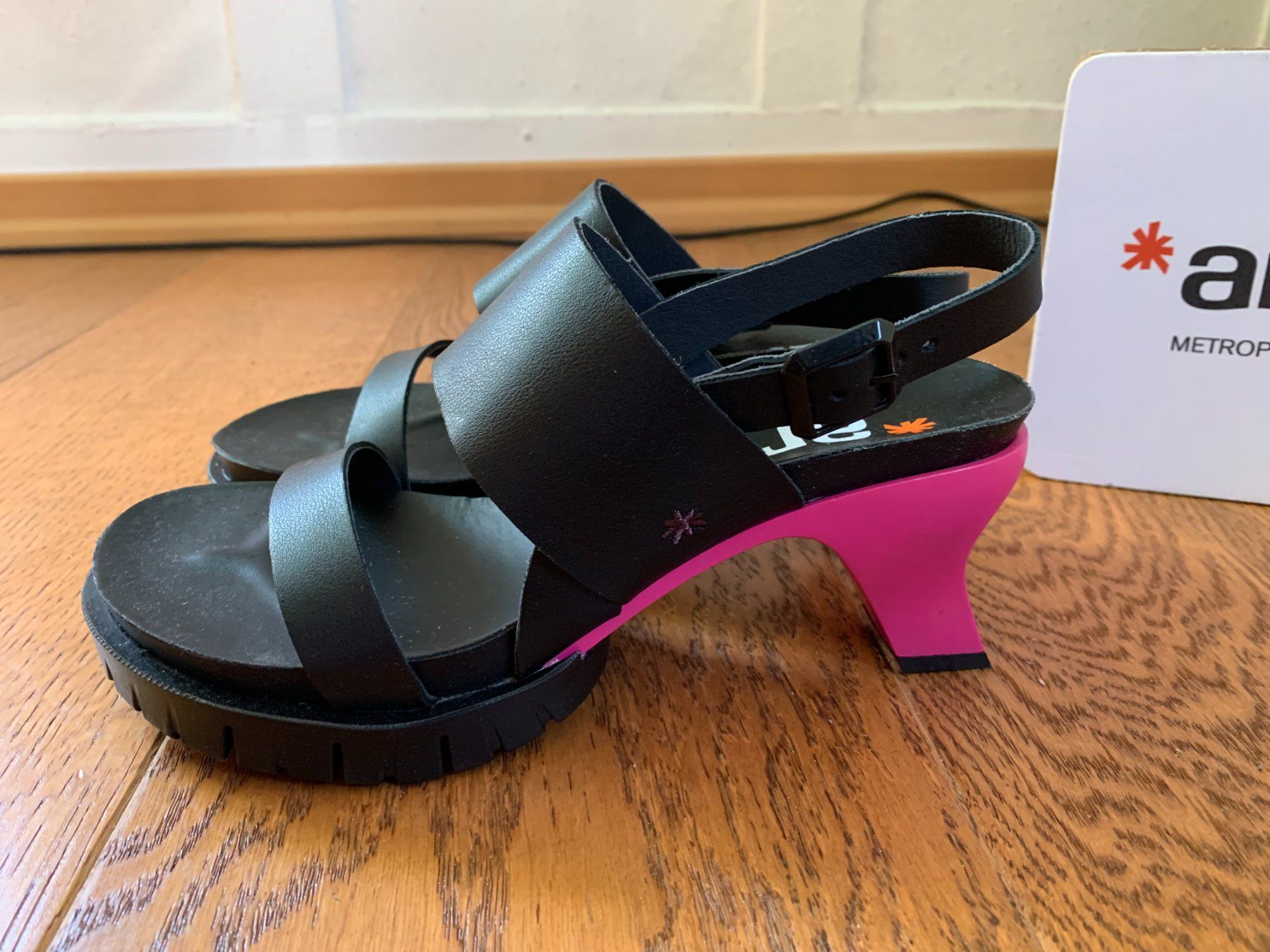 Art Scarpe da donna: Art Long Beach 1963 black Gr.37 – Nuovo (secondo la descrizione) da Zürich venduto da finsti