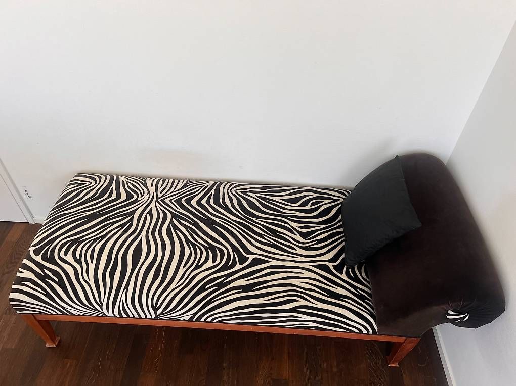 Liegen & Liegestühle: Chaise longue Zebramuster – Gebraucht aus Bern von Guggibern 4