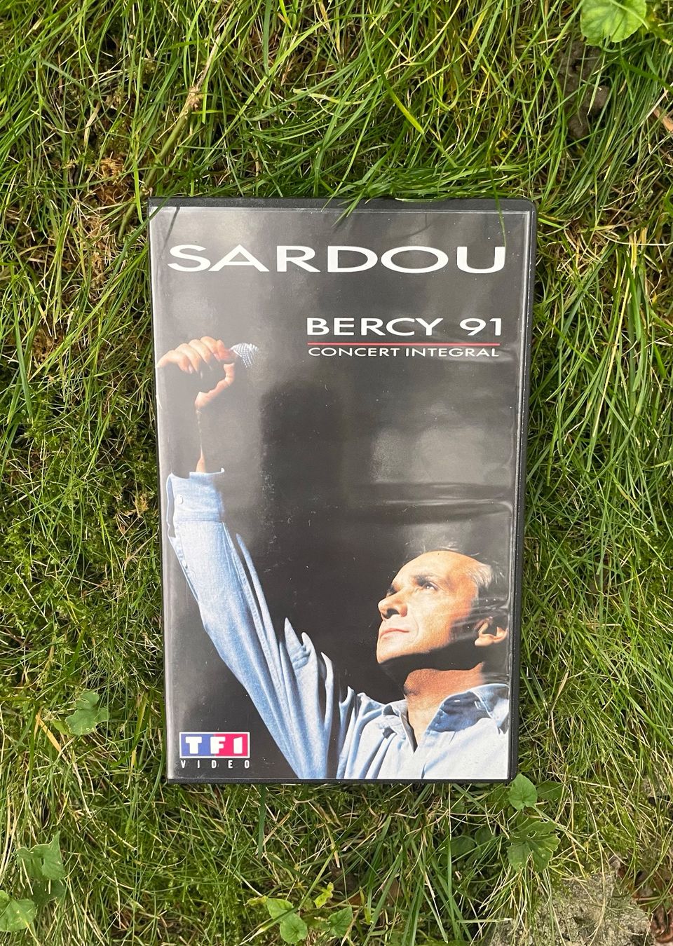 Musicassette: Michel Sardou à bercy. 2 K7 – Nuovo (secondo la descrizione) da Genève venduto da flocon06