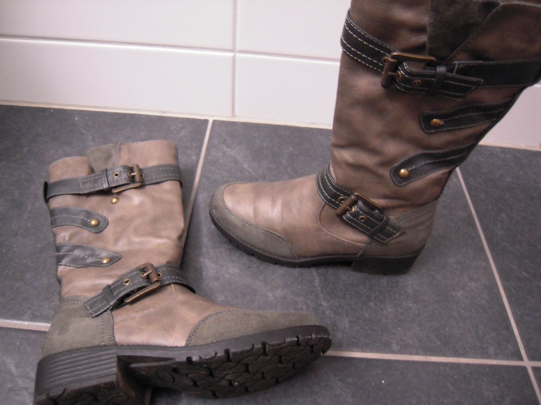 Scarpe per ragazze: Stiefel für Mädchen Gr 33 – Nuovo (secondo la descrizione) da Uzwil venduto da visions77 2