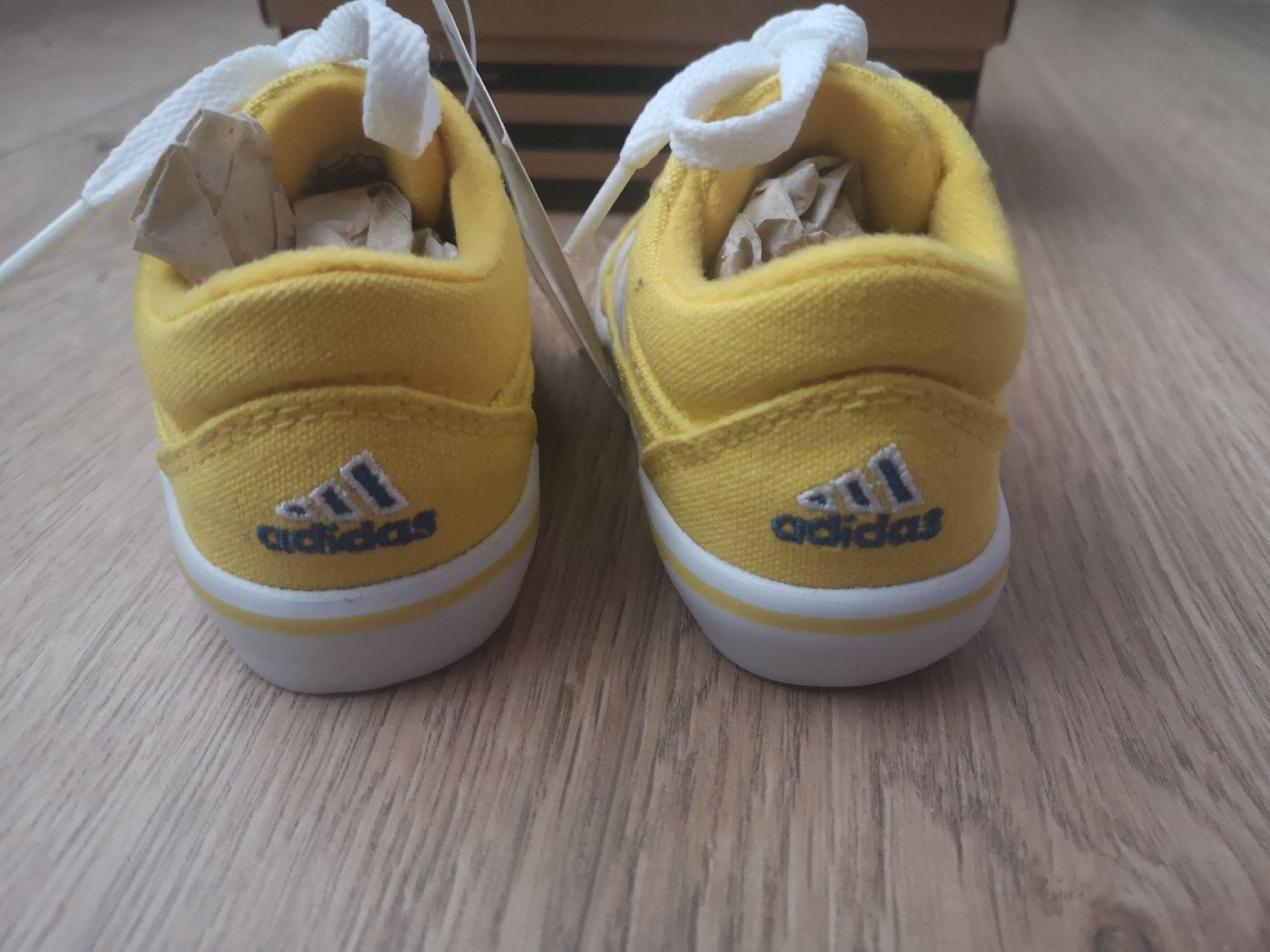 Adidas Schuhe für Jungen: Neue Adidas-Schuhe, Gr. 20, Gelb – Neu (gemäss Beschreibung) aus Ibach von FlyingFox26 4