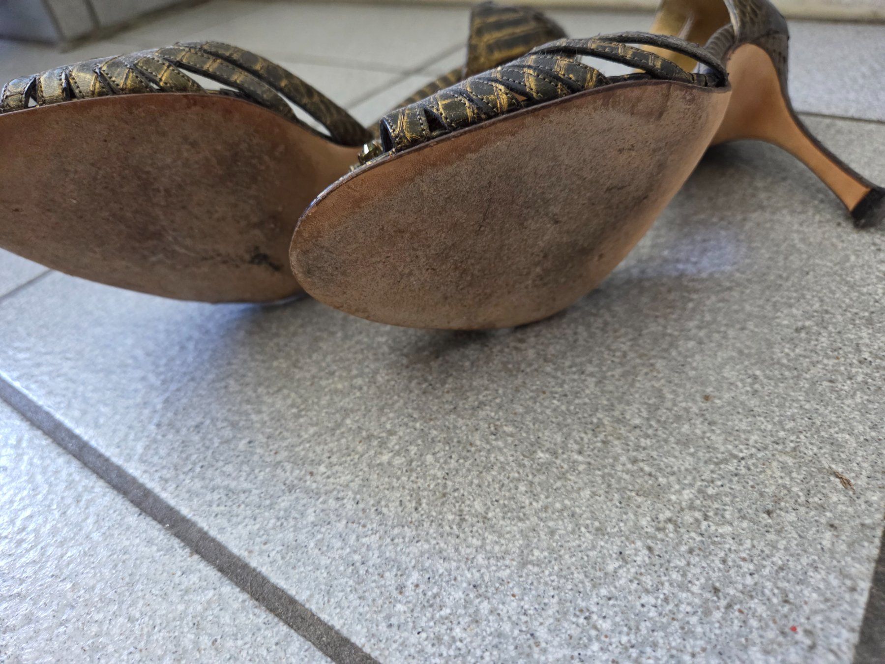 Scarpe da donna: Manolo Blahnik Slingpumps, Gr. 37, 5 Olive – Usato da Zürich venduto da Isa0111 4