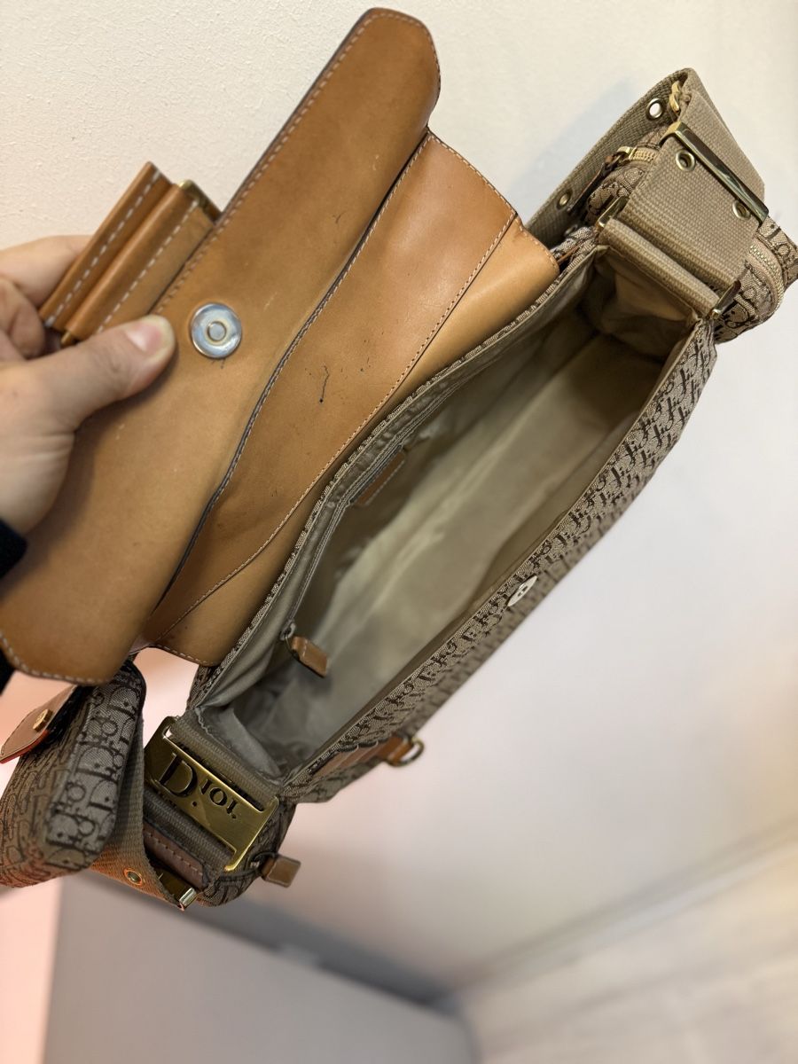 Dior Taschen für Damen: Sac Dior Vintage avec Pochette maniable – Gebraucht aus Lausanne von Mode_350 4