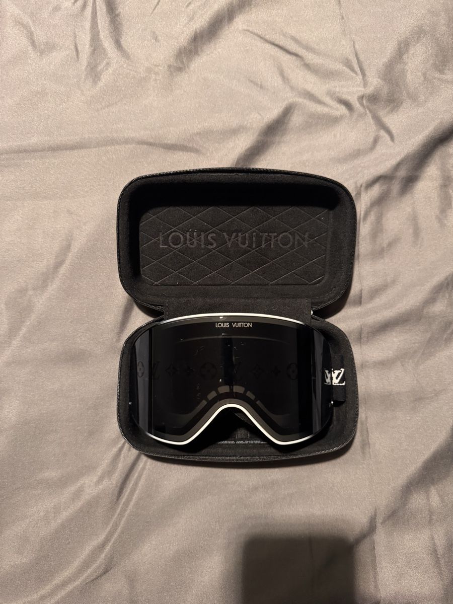 Louis Vuitton Brillen & Gläser: Louis Vuitton Skibrille – Gebraucht aus Unterentfelden von tim_5vkv 3