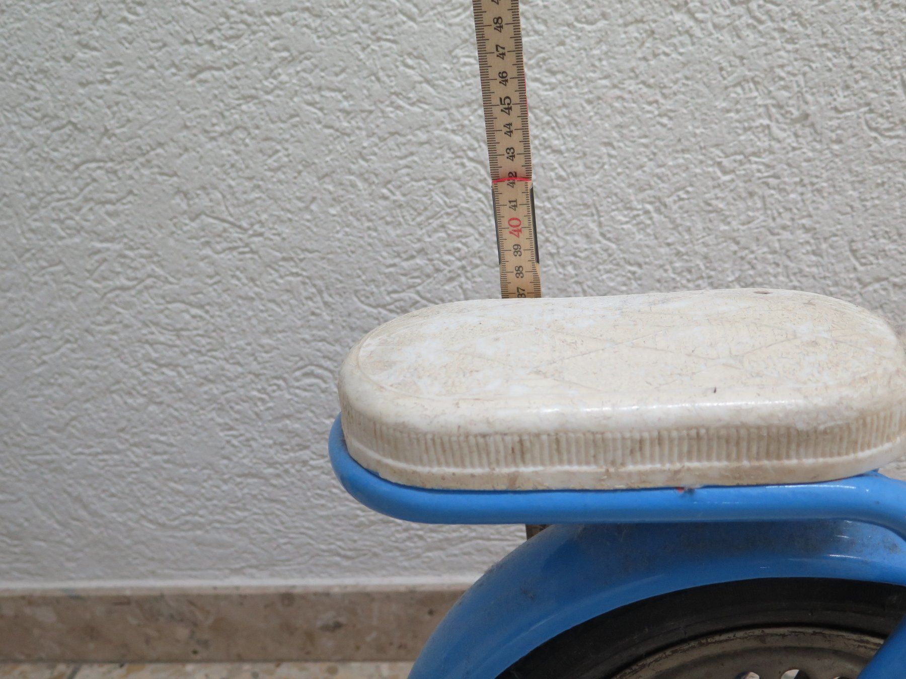 Veicoli per bambini: Kinderroller blau mit Sitz und Bremse gebraucht – Usato da Riedholz venduto da Ronny_Standtke 4