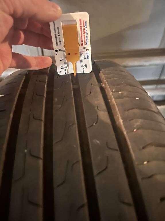 Pneumatici & Ruote complete: 2 stk. Continental 215/65R17 99V – Usato da Oberentfelden venduto da Jova73 4