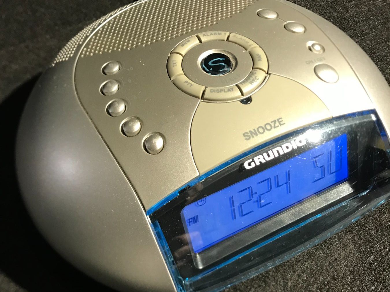 Grundig Radio: Grundig Sono Clock 620 – Nuovo (secondo la descrizione) da Würenlingen venduto da Schneiderhifi 1