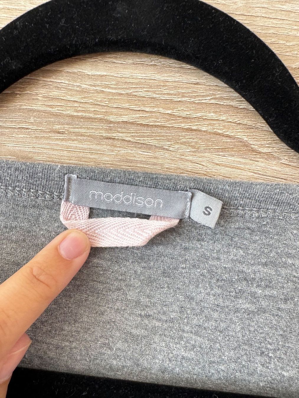 Pyjamas: Ensemble de pyjama gris – Gebraucht aus Montreux von Izapeche811 2