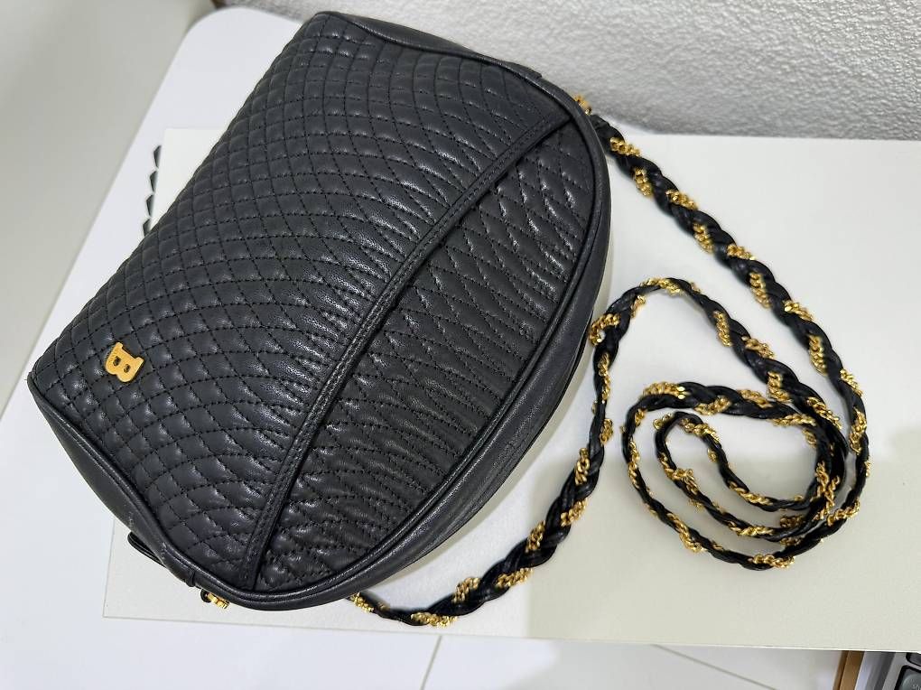 Bally Borse da donna: Bally Crossbody oder Schulter Handtasche Schwarz Leder Top – Usato da Kreuzlingen venduto da Bildschirm_Auge 2