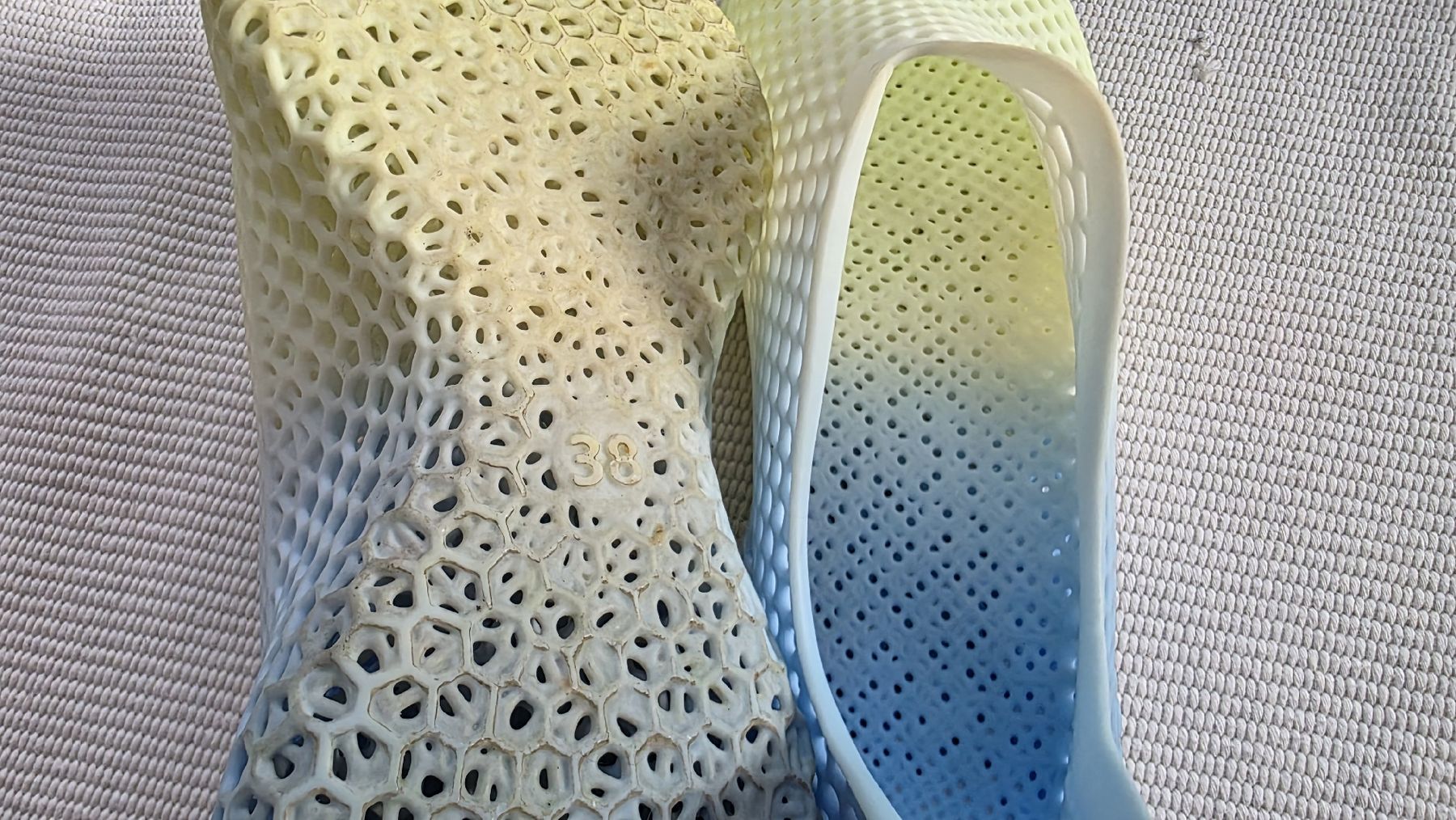 Scarpe da uomo: Sneakers Starway 3D Printer Gr 38 – Usato da Eggerberg venduto da blumtasha 3