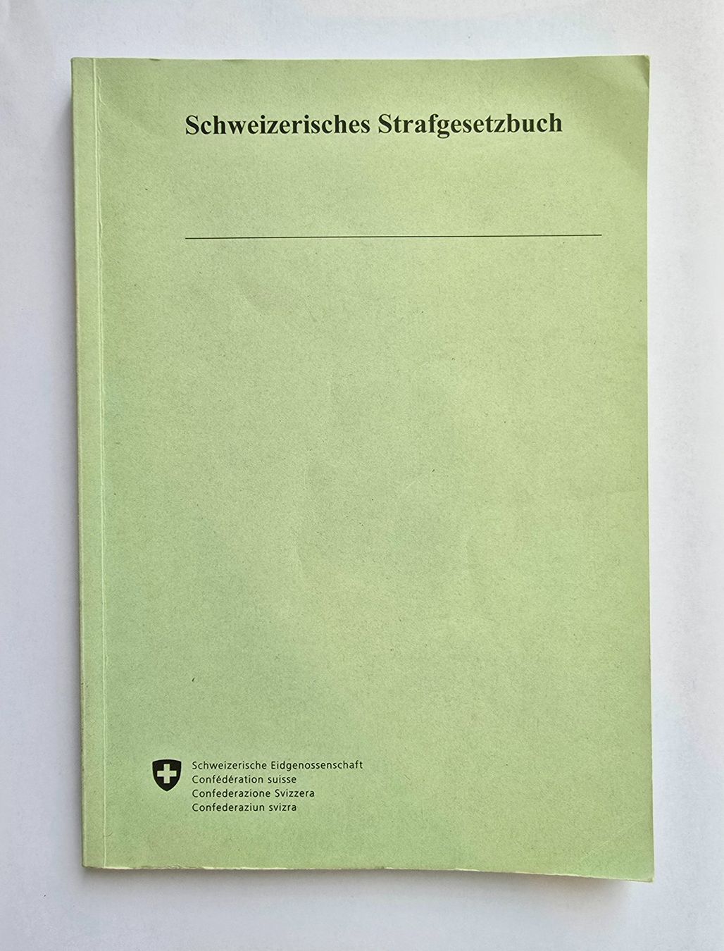 Livres: Schweizerisches Strafgesetzbuch – D'occasion à Zürich par pfo_tjp8
